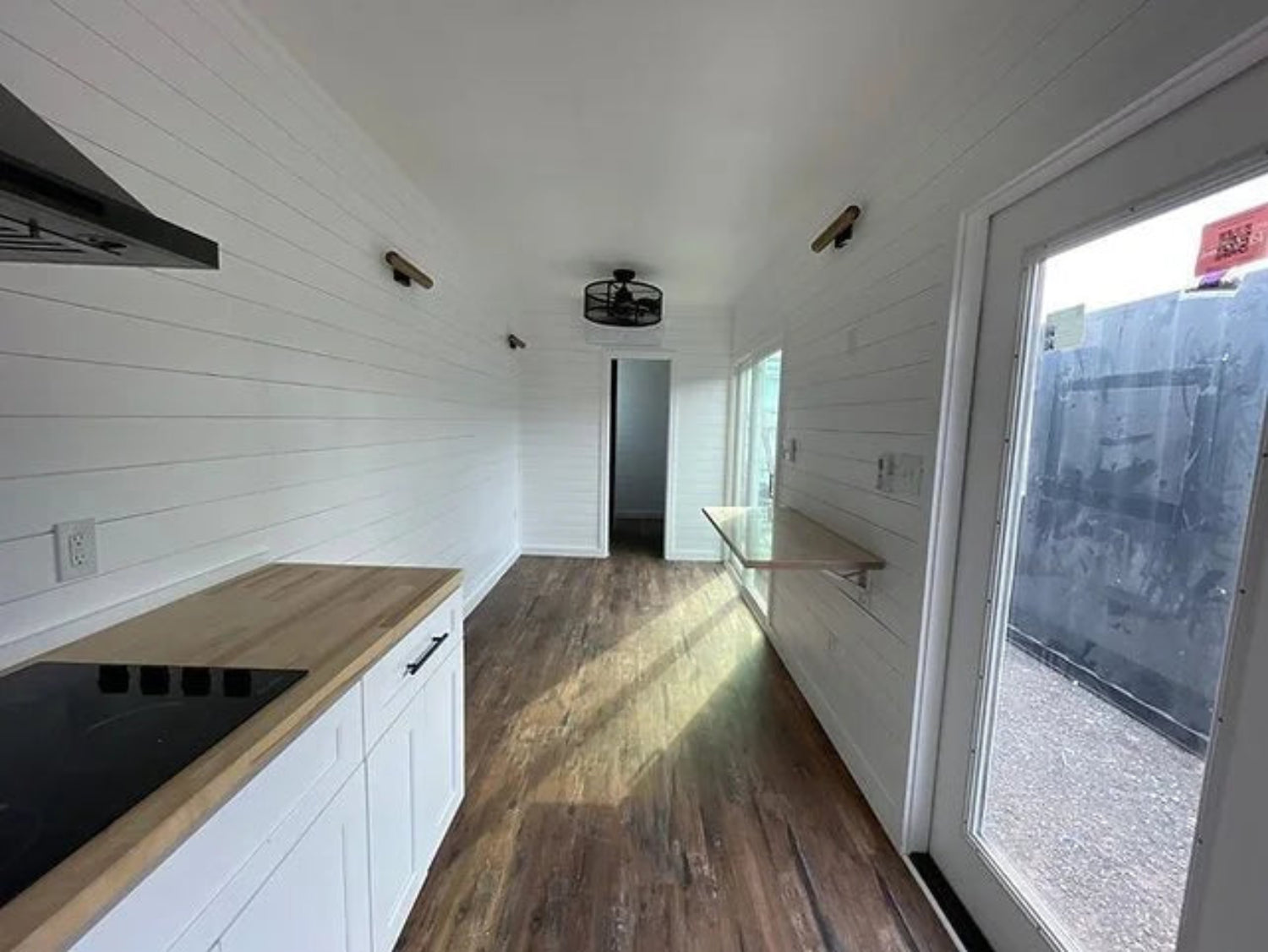40-Fuß-Containerhaus – versandfertig