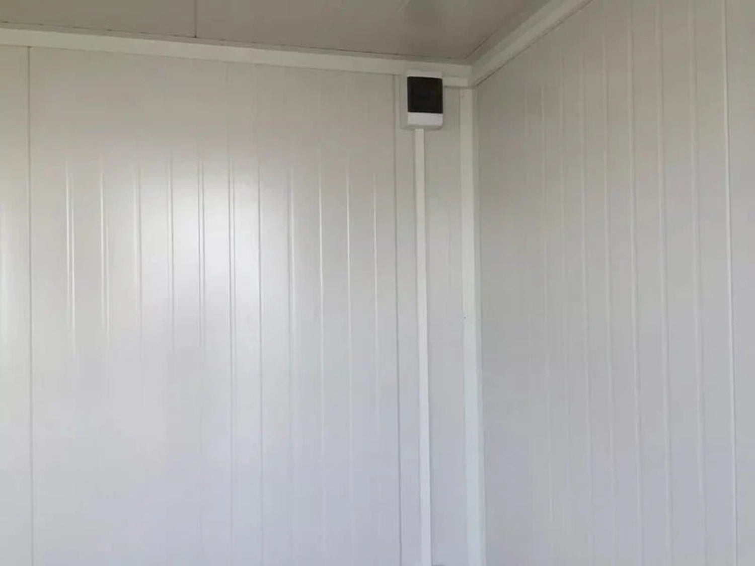 Bürocontainer. 3,50 × 2,20m