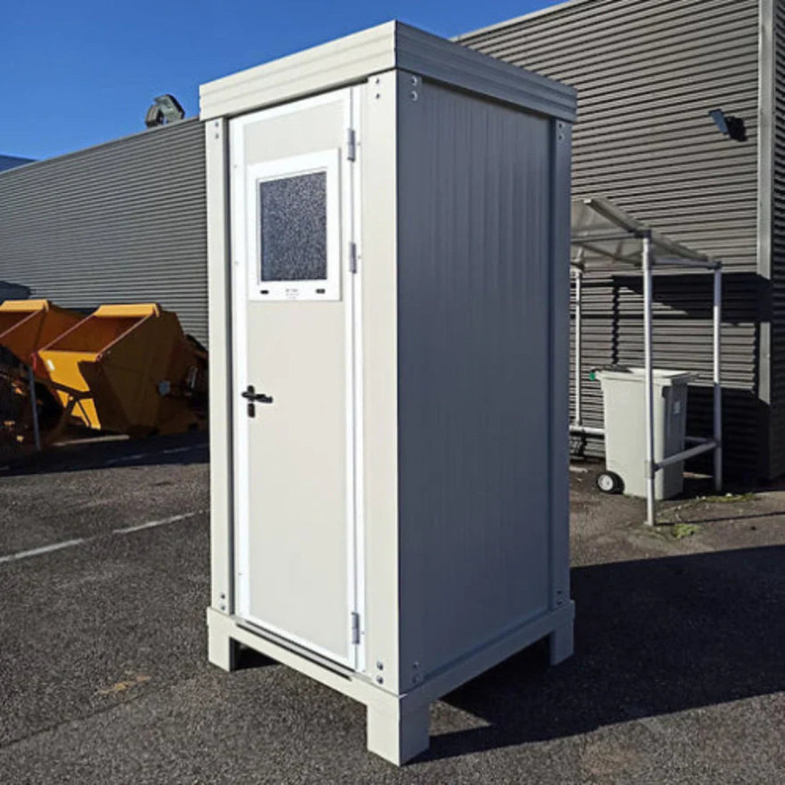 Sanitärcontainer S1 mit WC und Waschbecken – kompakte Sanitärkabine für 1 Person